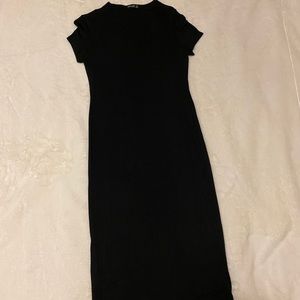 Popular basics dress 👗 🖤